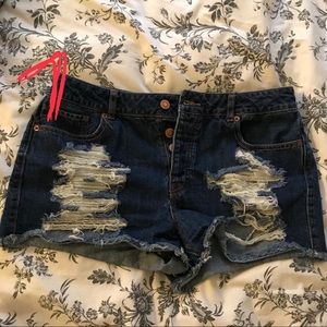 7. F21 med wash destroyed button high rise sz 29